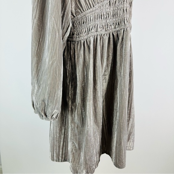 GAP Velvet Smocked Dress Size Large Petite - Picture 7 of 14